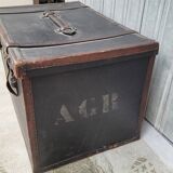 Malle de voyage en cuir époque 1900s