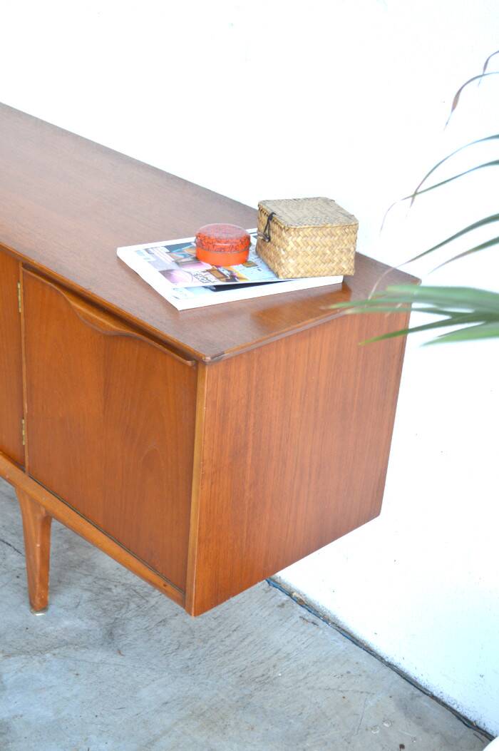 Vintage Scandinavian enfilade by Jentique – "wave" handles * 183 cm *