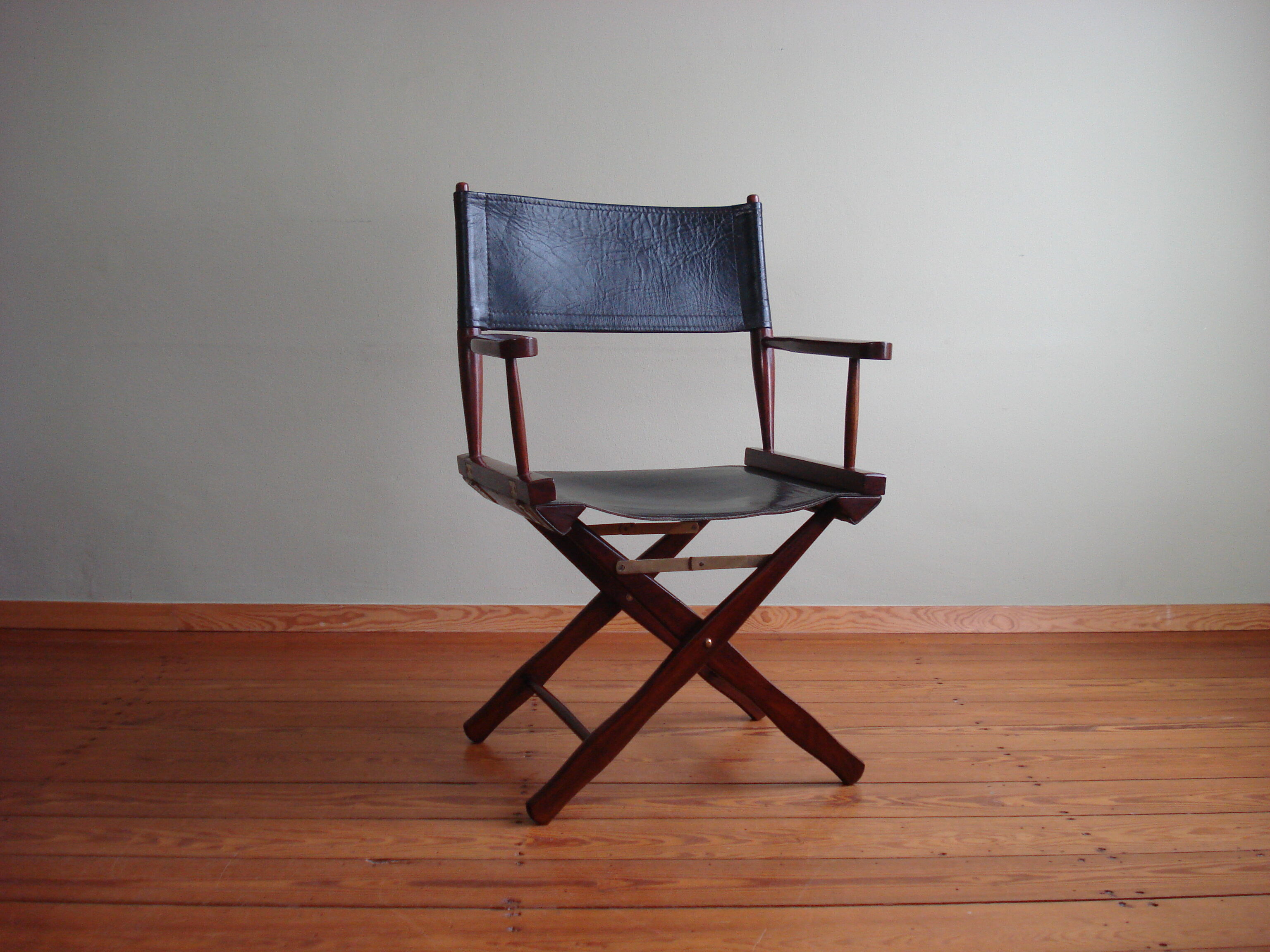 Fauteuil en palissandre par M. Hayat & Bros., Pakistan, années 1970