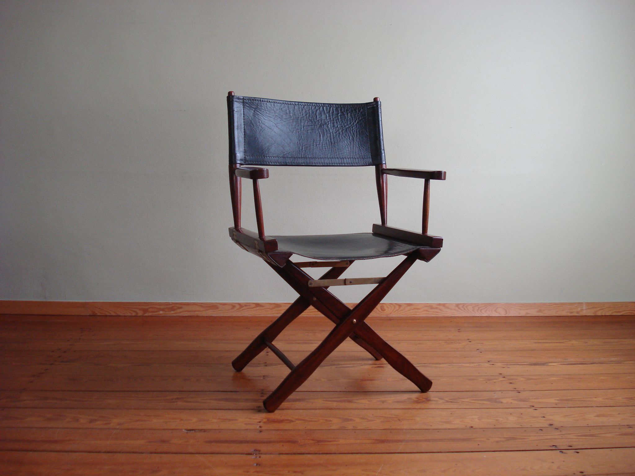 Fauteuil en palissandre par M. Hayat & Bros., Pakistan, années 1970