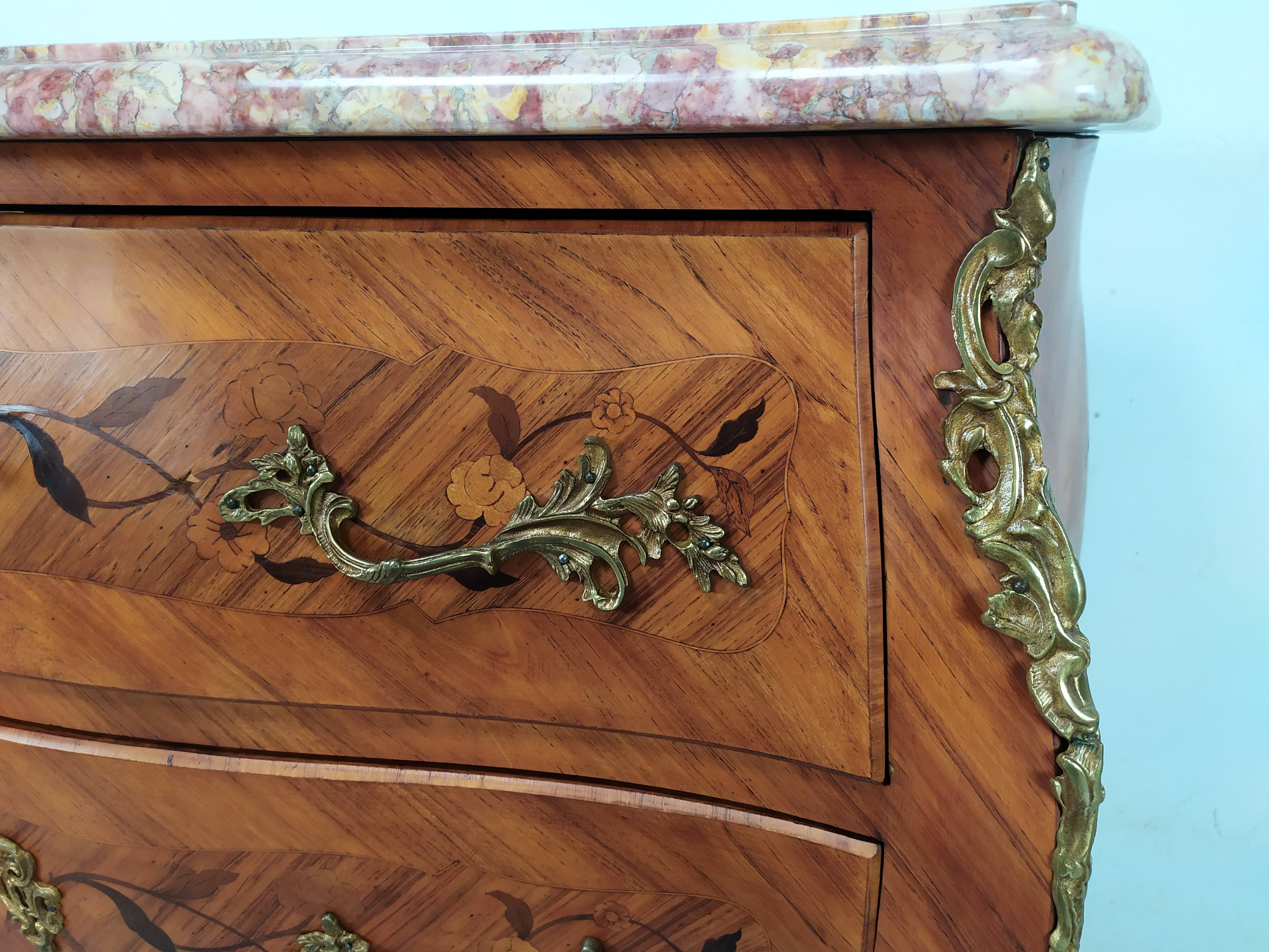 Curved chest of drawers louis XV