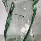Vase design verre torsadé
