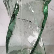 Vase design verre torsadé