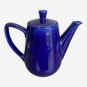 Blue teapot
