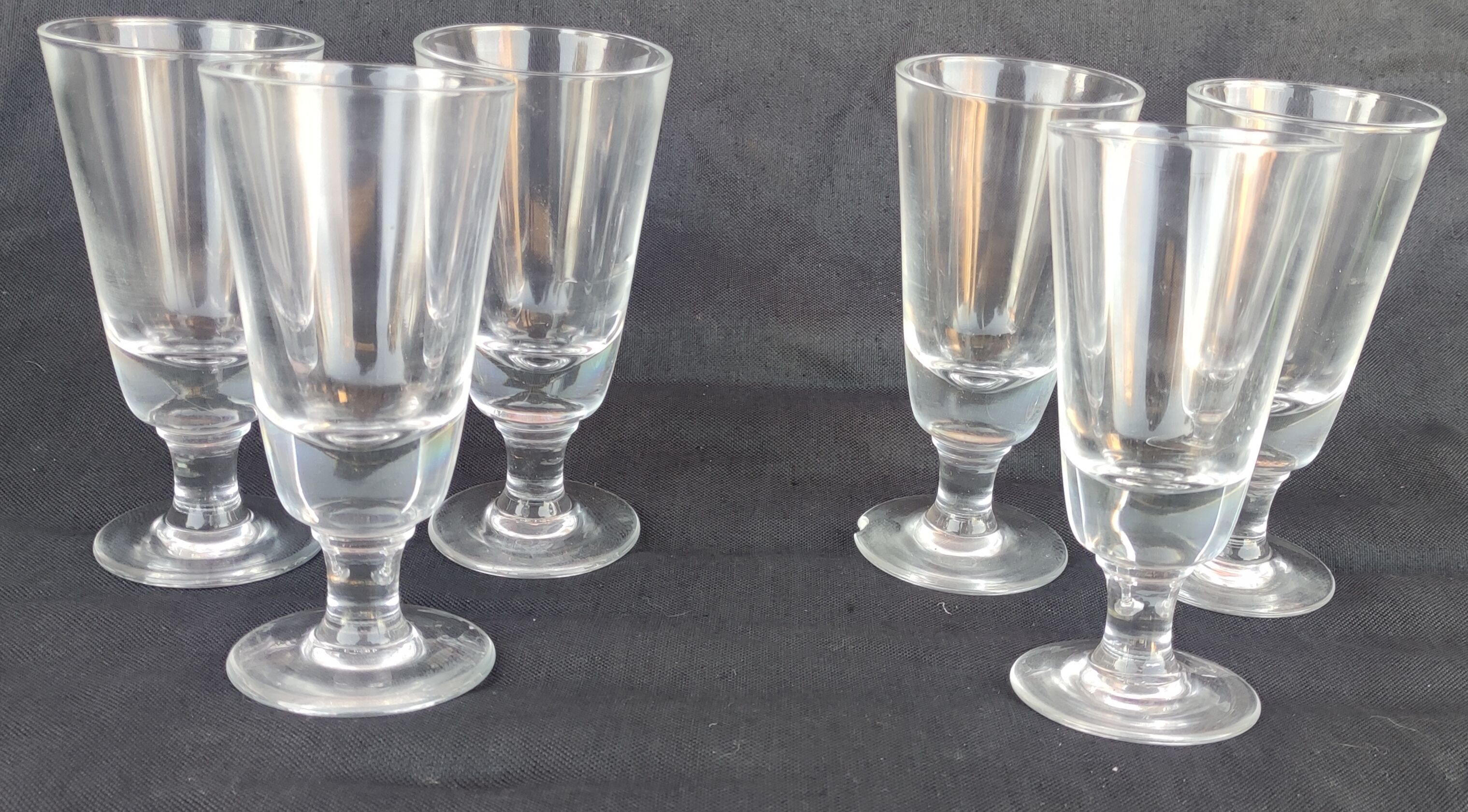 Series of 6 Old Bistro Glasses
