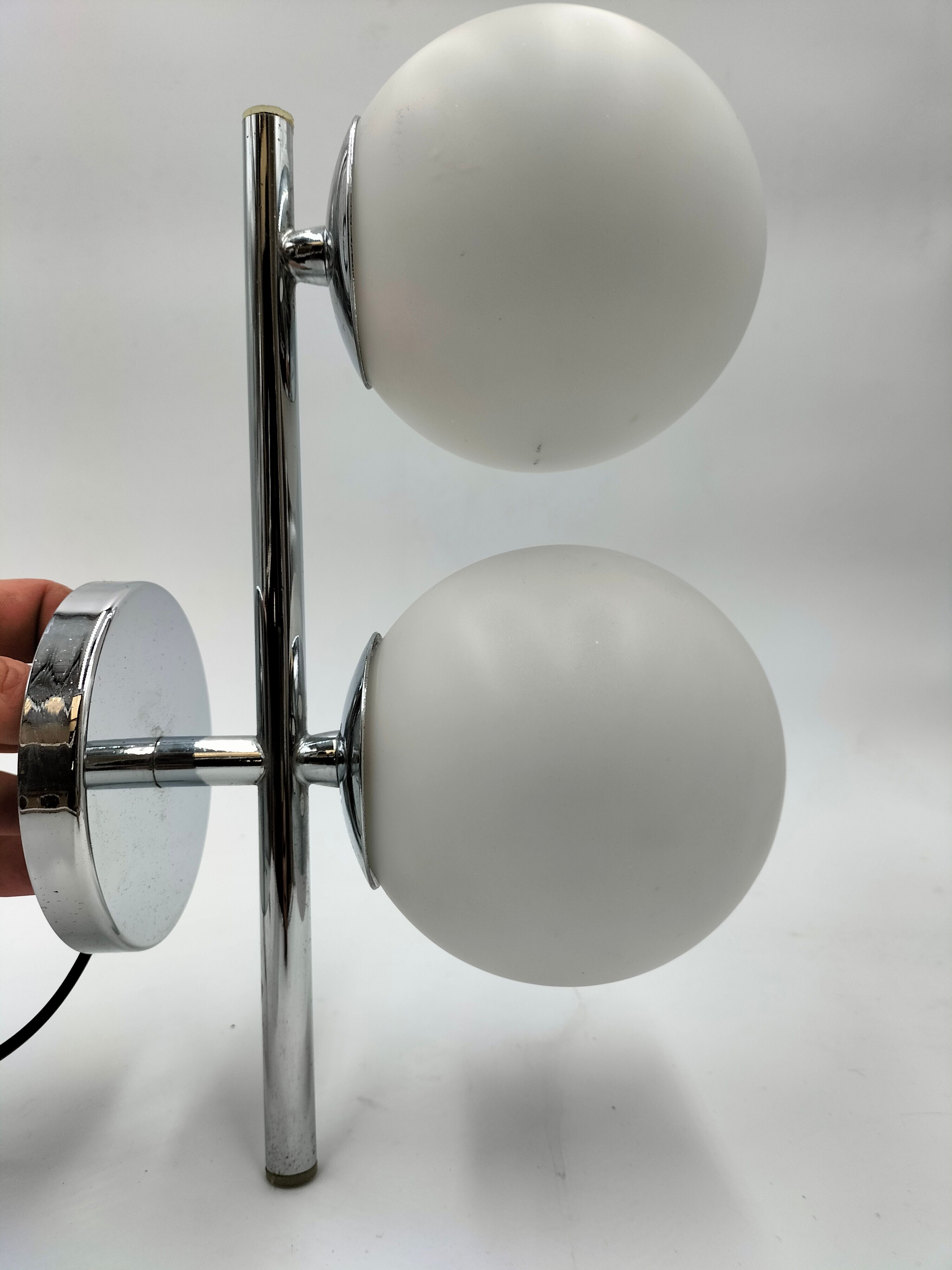 Wall lamp balls