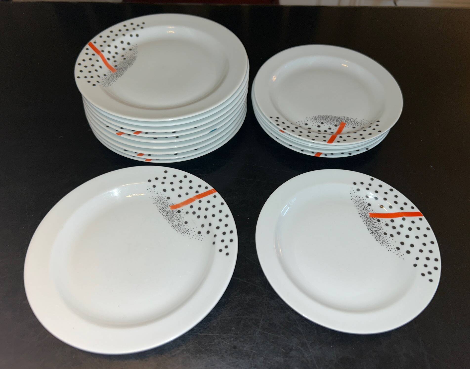 16 Wavel porcelain plates 1980