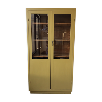 Glass cabinet