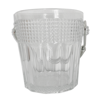 Ice bucket with handle