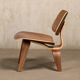 Chauffeuse Charles & Ray Eames LCW Walnut pour Herman Miller
