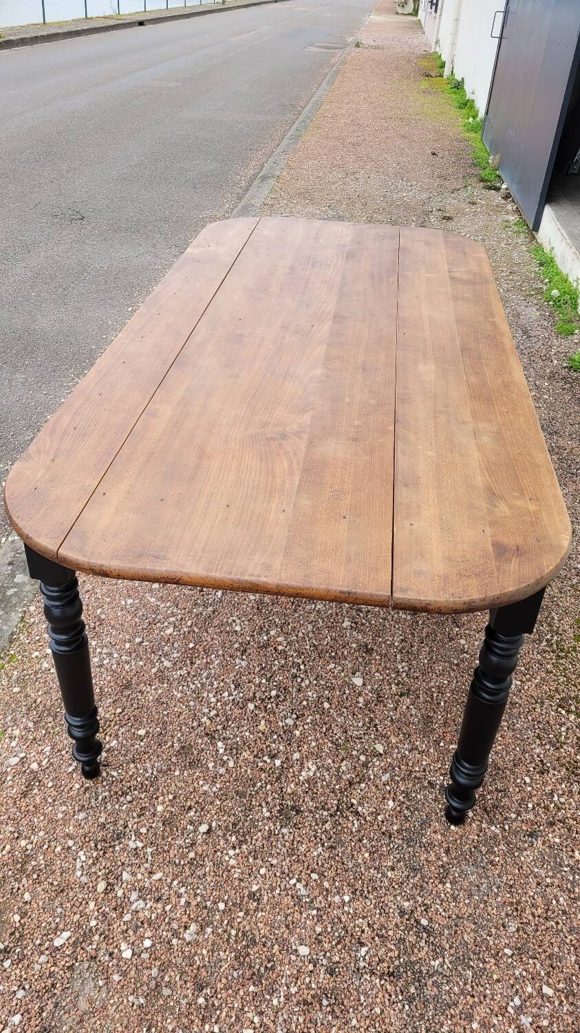Louis Philippe style oval patinated bistro farm table - 1m90