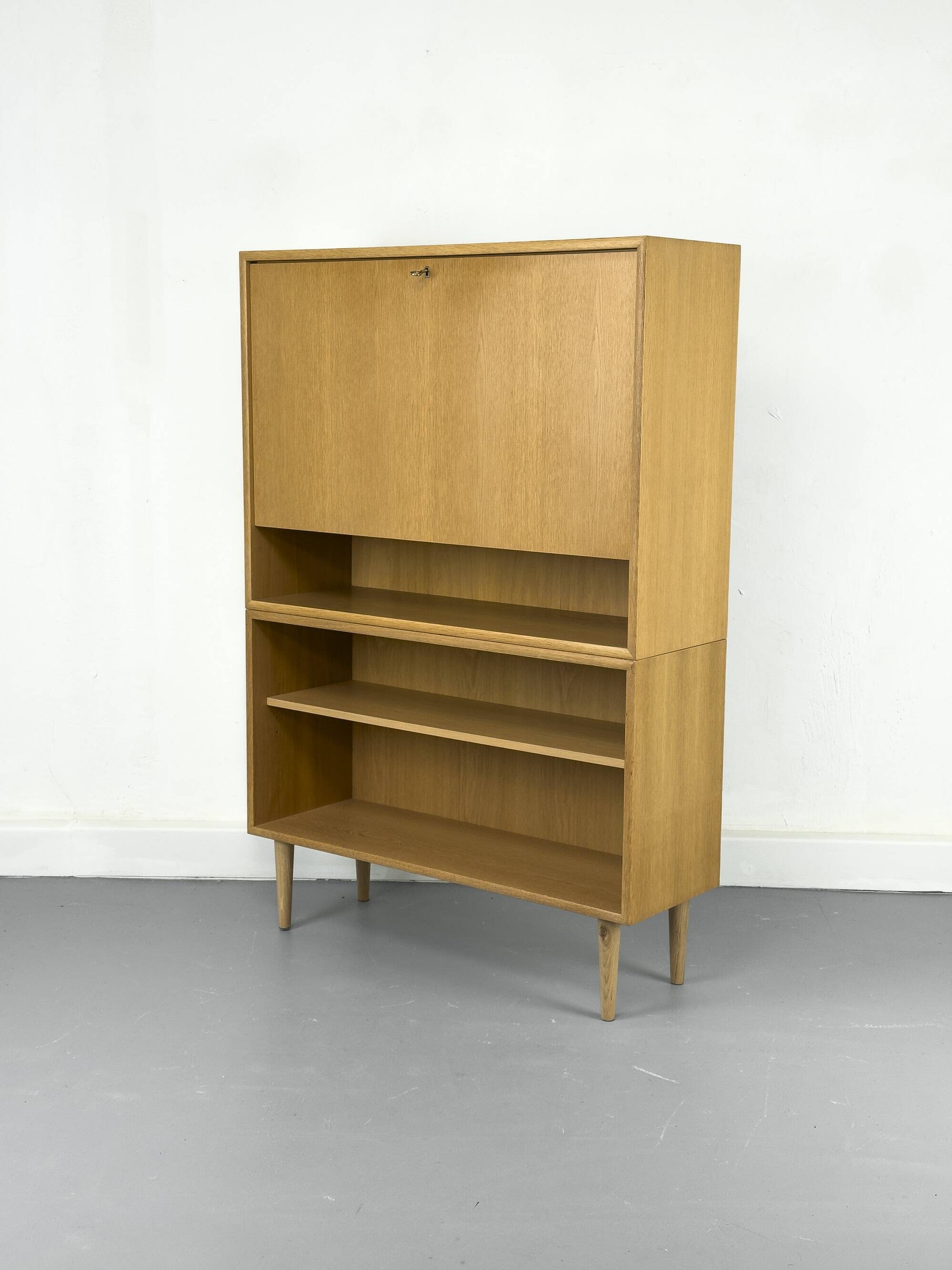 Cabinet en chêne de Wk Möbel, années 1970