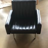 Vintage armchair in black skaï