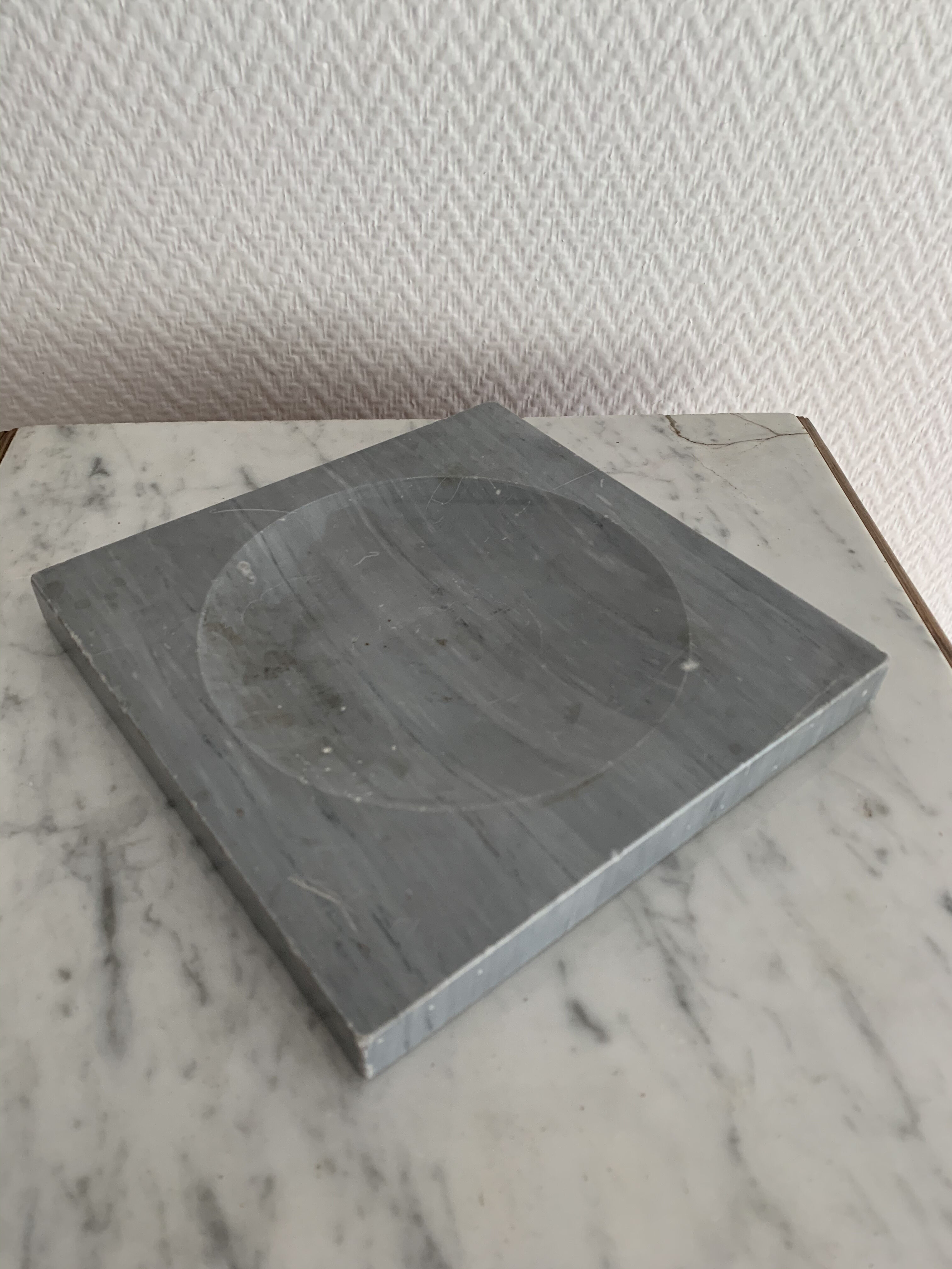 Square square marble marble grey mouse