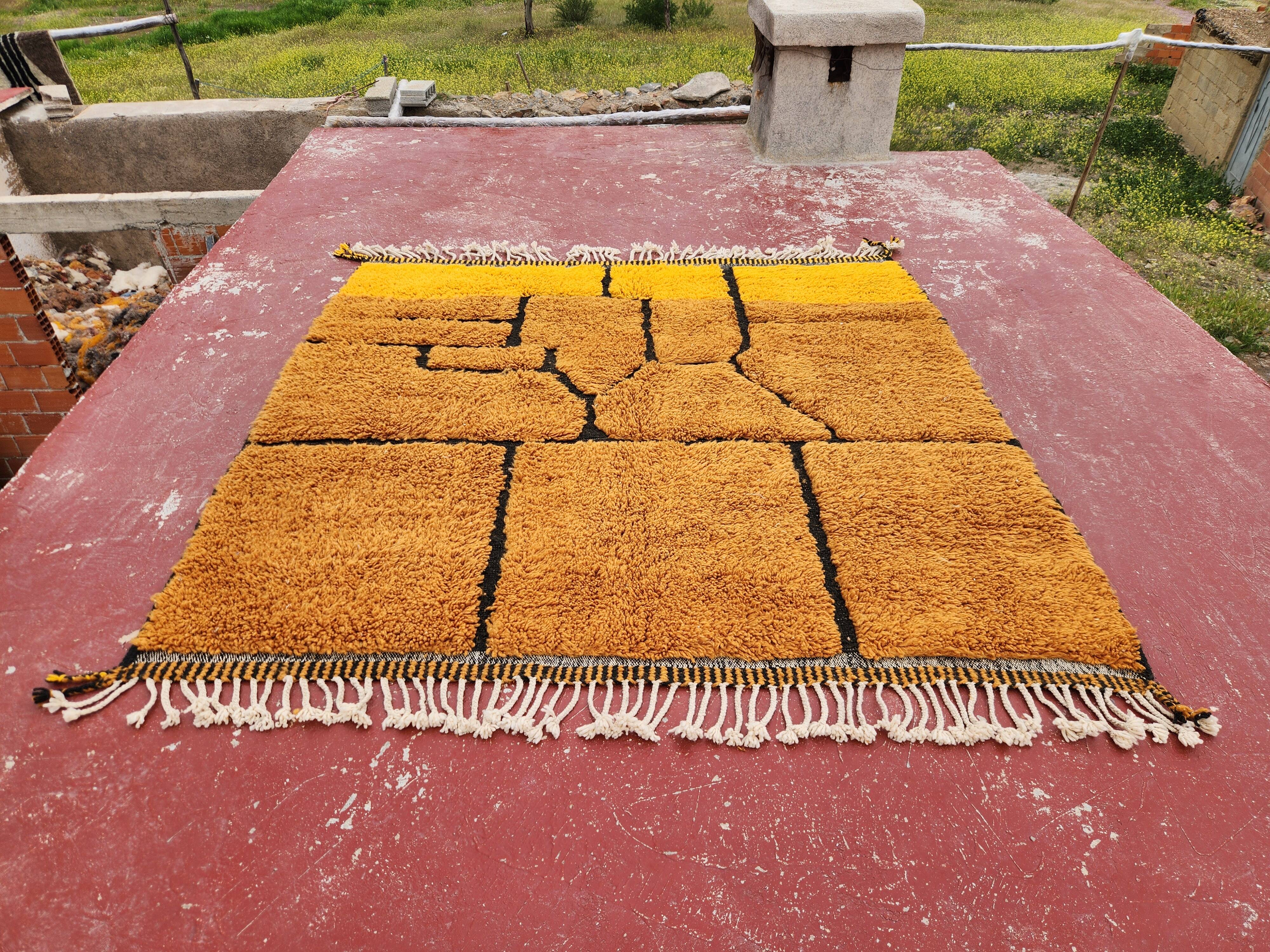 Authentic Beni Ouarain Rug 220x212 cm – Natural Ochre Wool