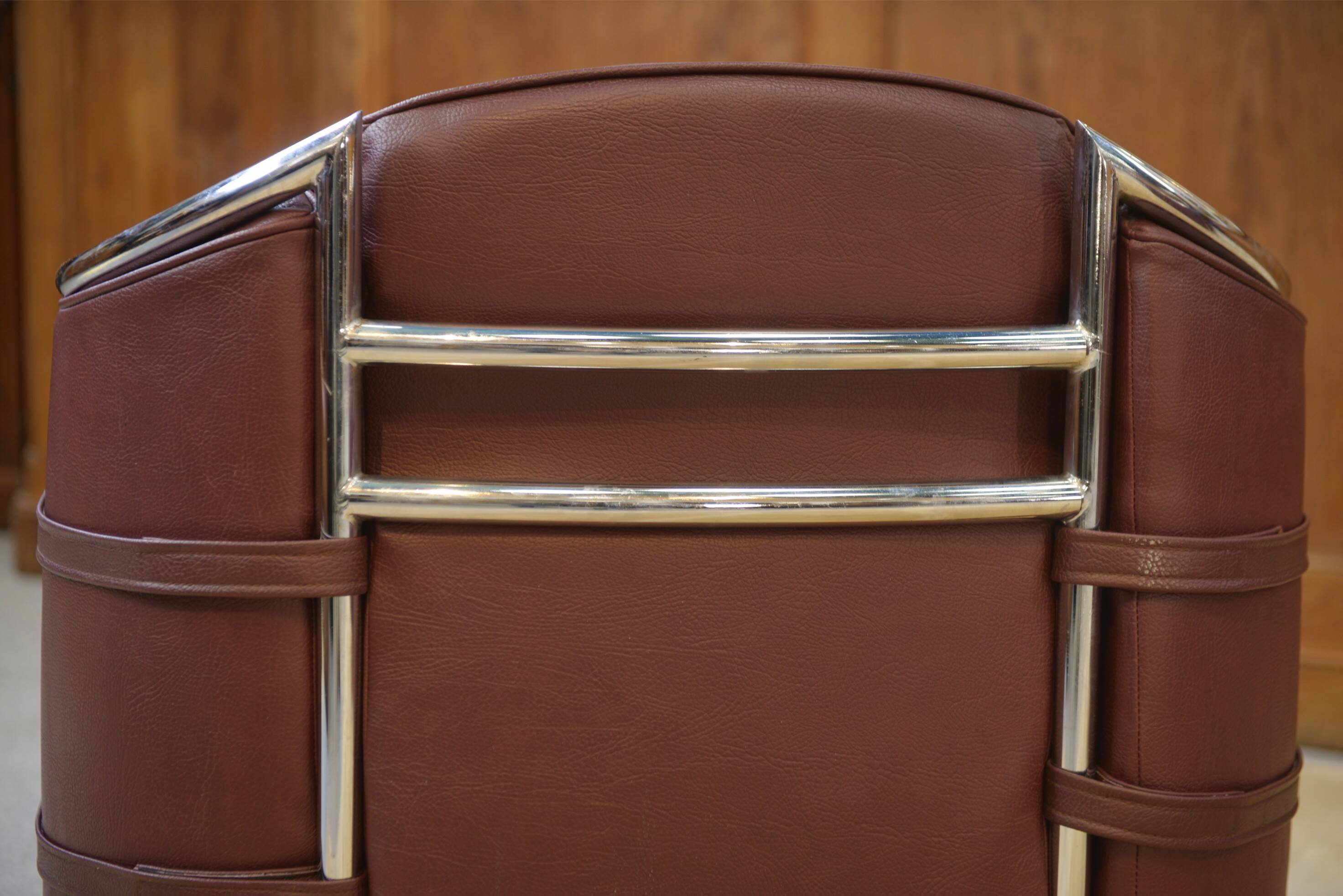 Paire de fauteuils dans le goût de Le Corbusier 1970’s