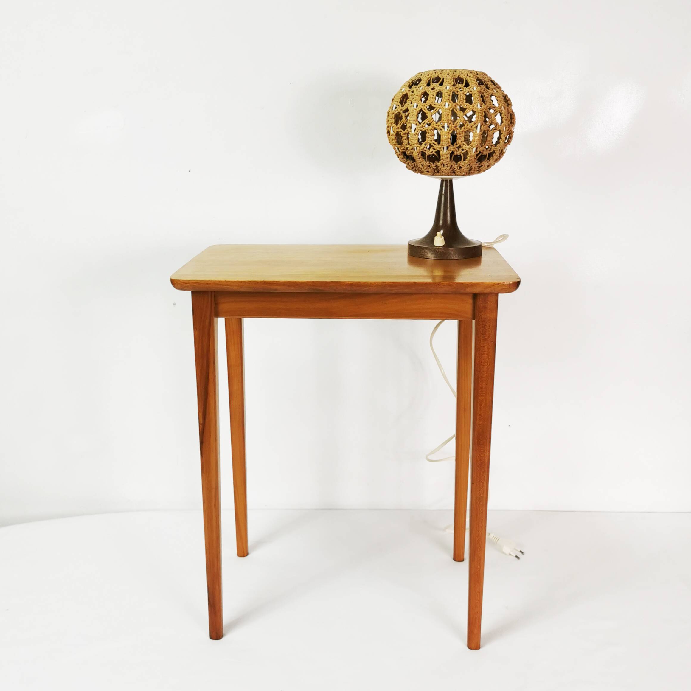 Minimalist side table, Lotos, Germany, 1960s.
