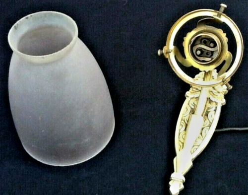 1930s Art Deco Wall Lamp Bronze / Brass Roses with Owl Decor