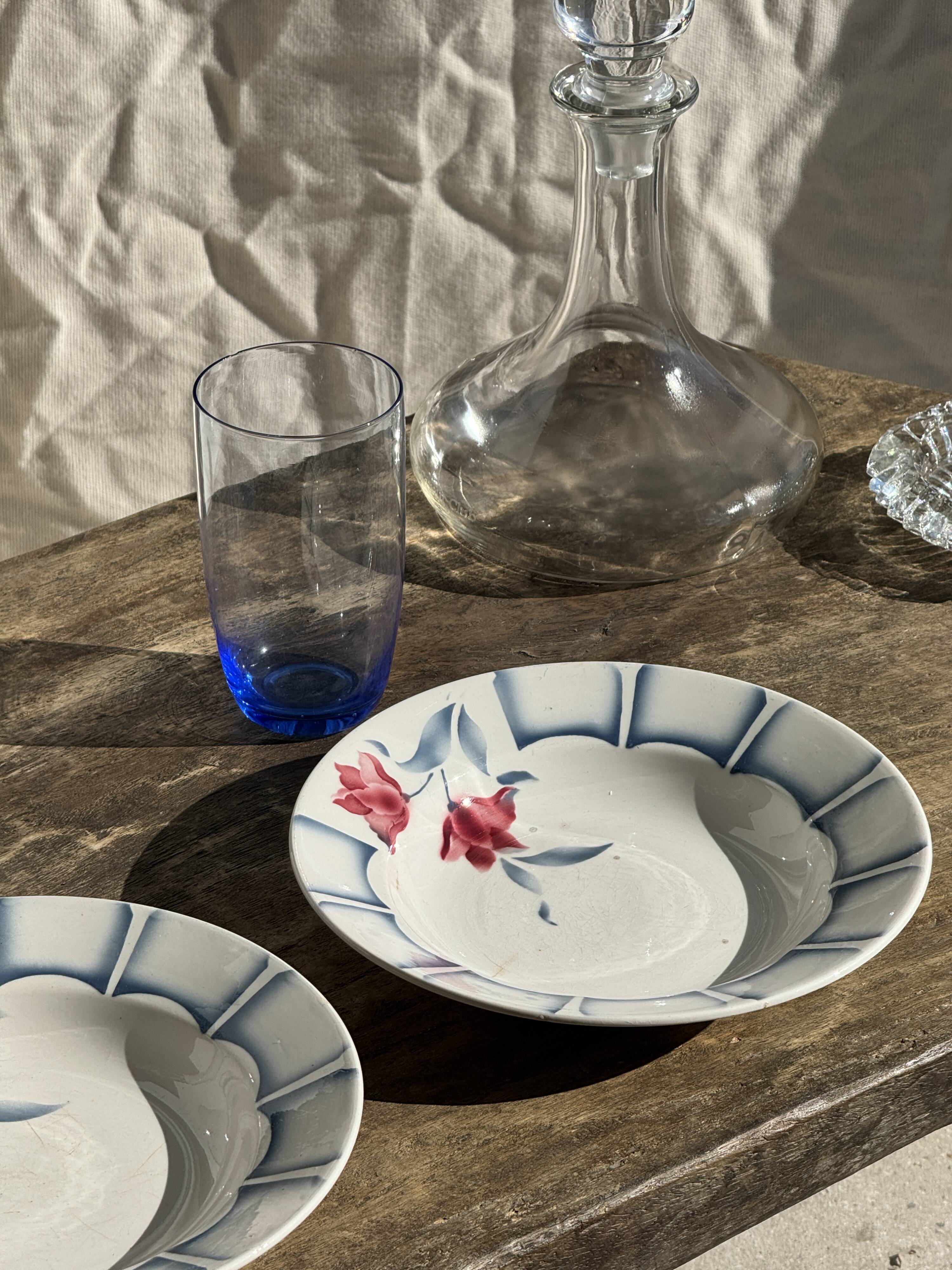 Set of 3 deep plates Digoin Sarreguemines blue with pink flowers D23
