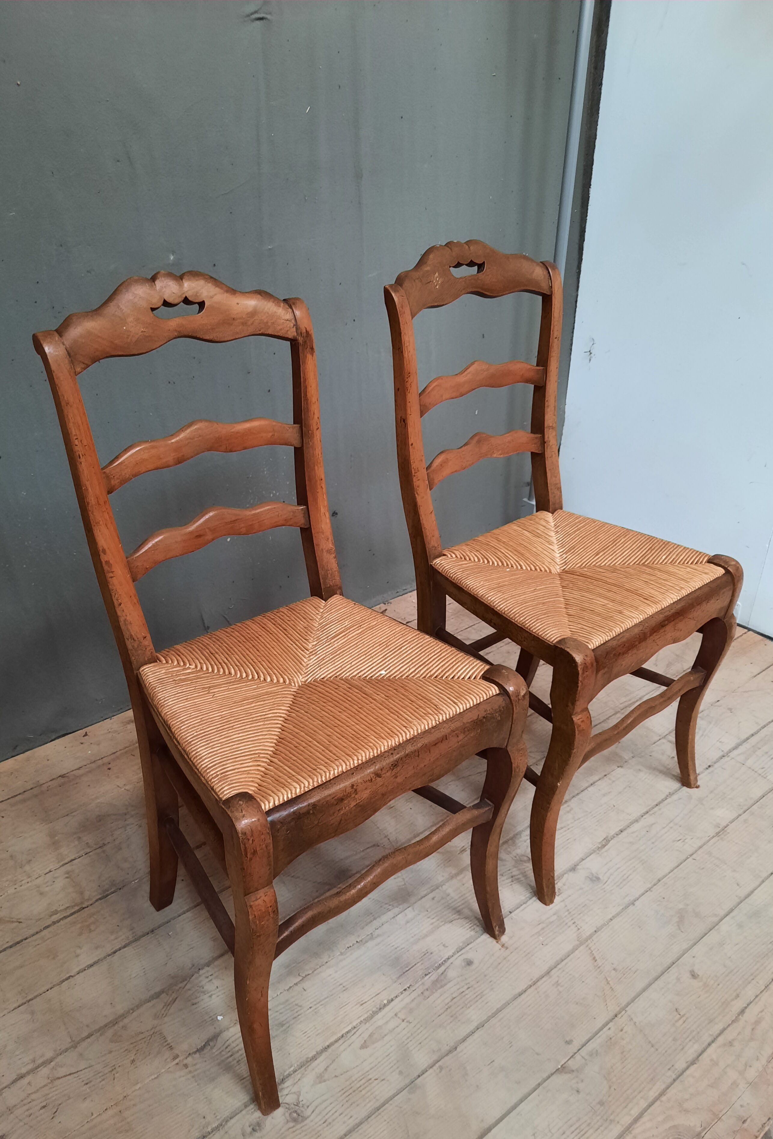Pair of straw chairs nineteenth saw
