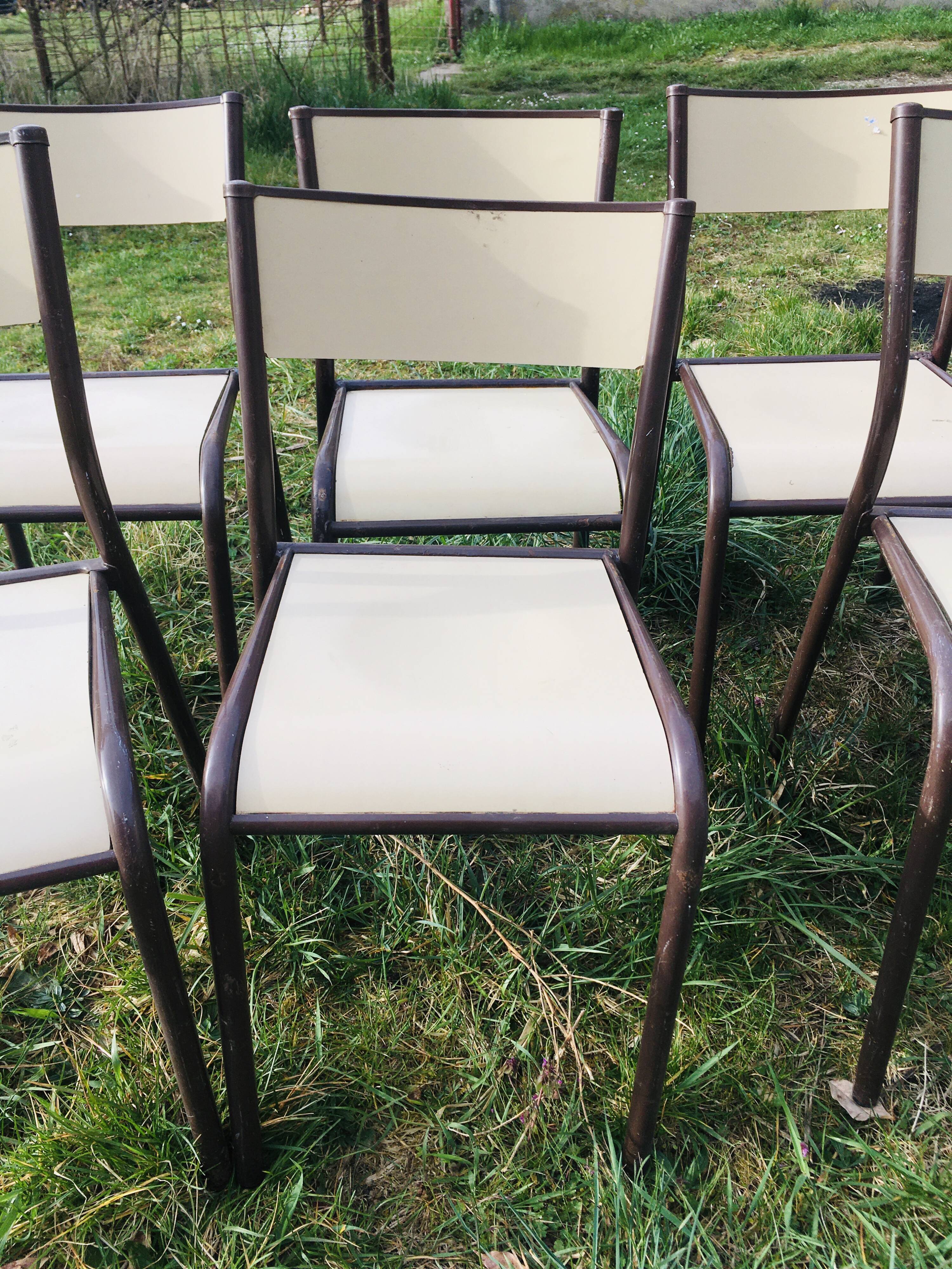 Lot de 10 chaises d'école années 70 blanc