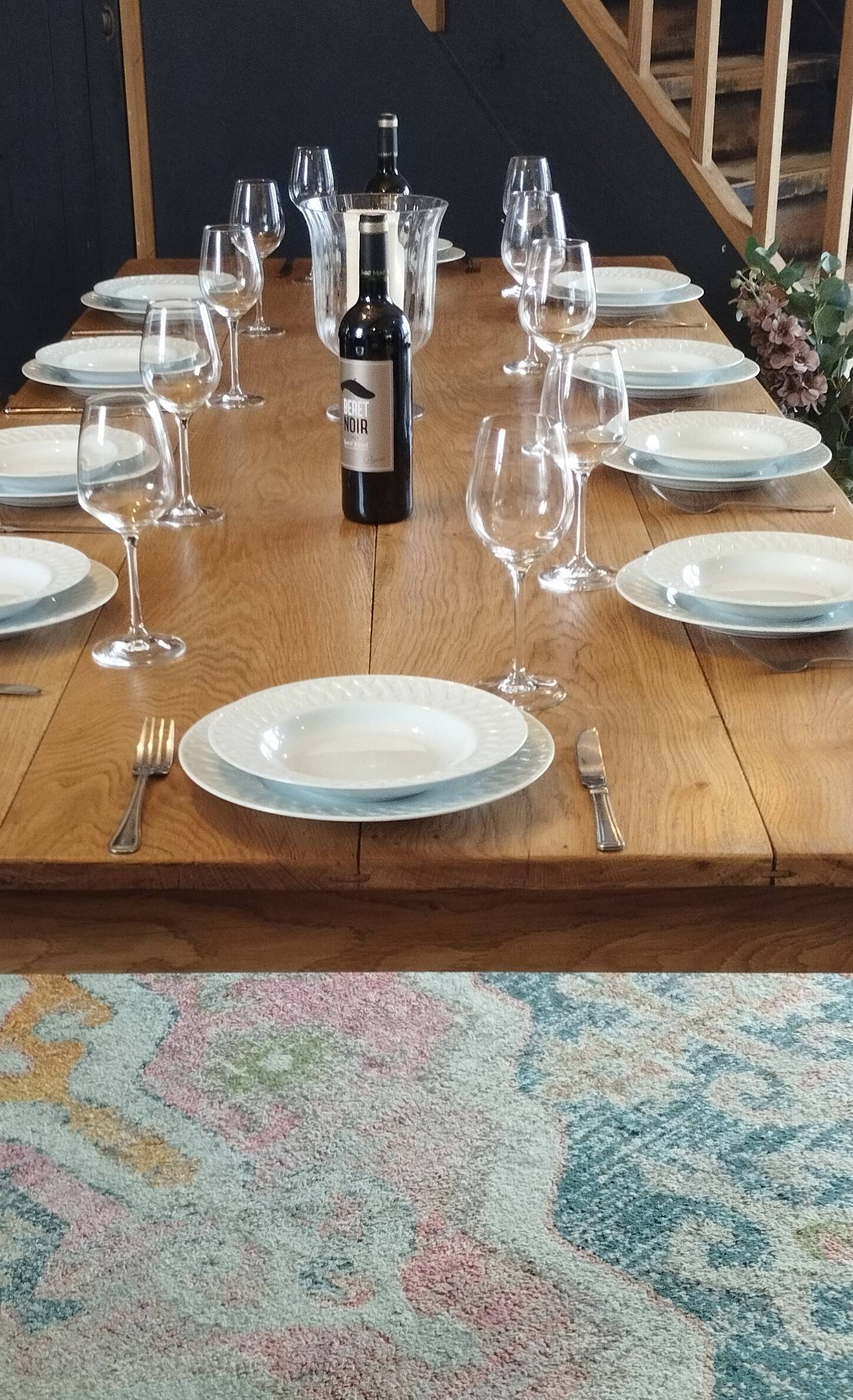 Solid oak farmhouse table, gilded and patinated, two drawers, 260 x 100 cm