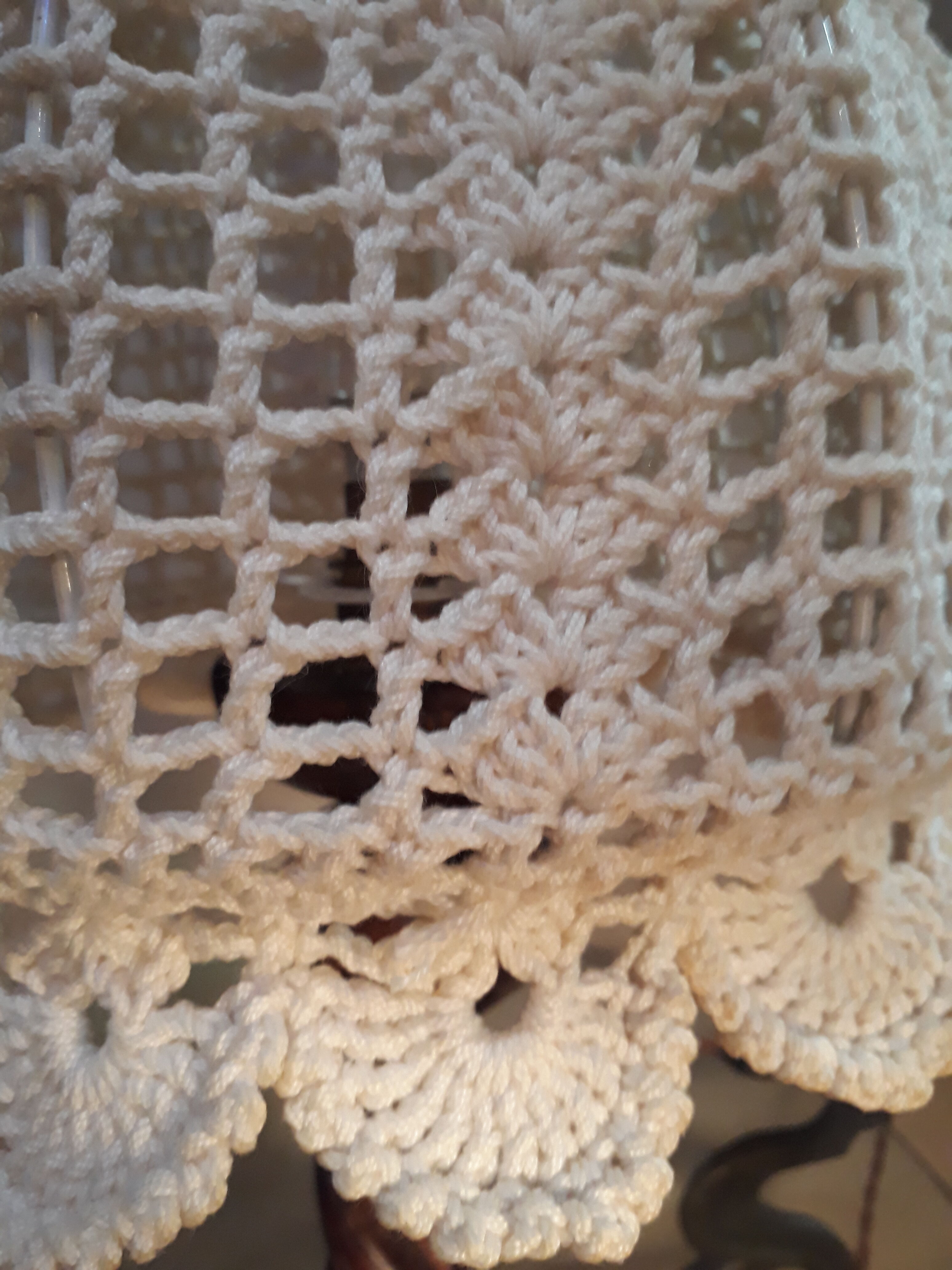 Solid wood lamp turn and cotton crochet day offal 1960/70