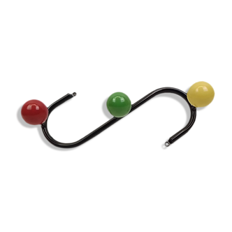 Black metal hook and 3 hooks in vintage tricolor wood