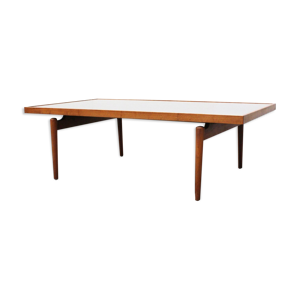 Table Basse Sculptée