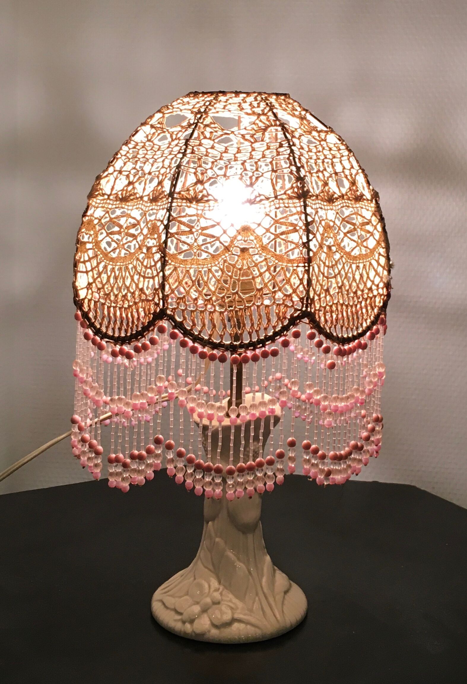 Ceramic lamp and beads