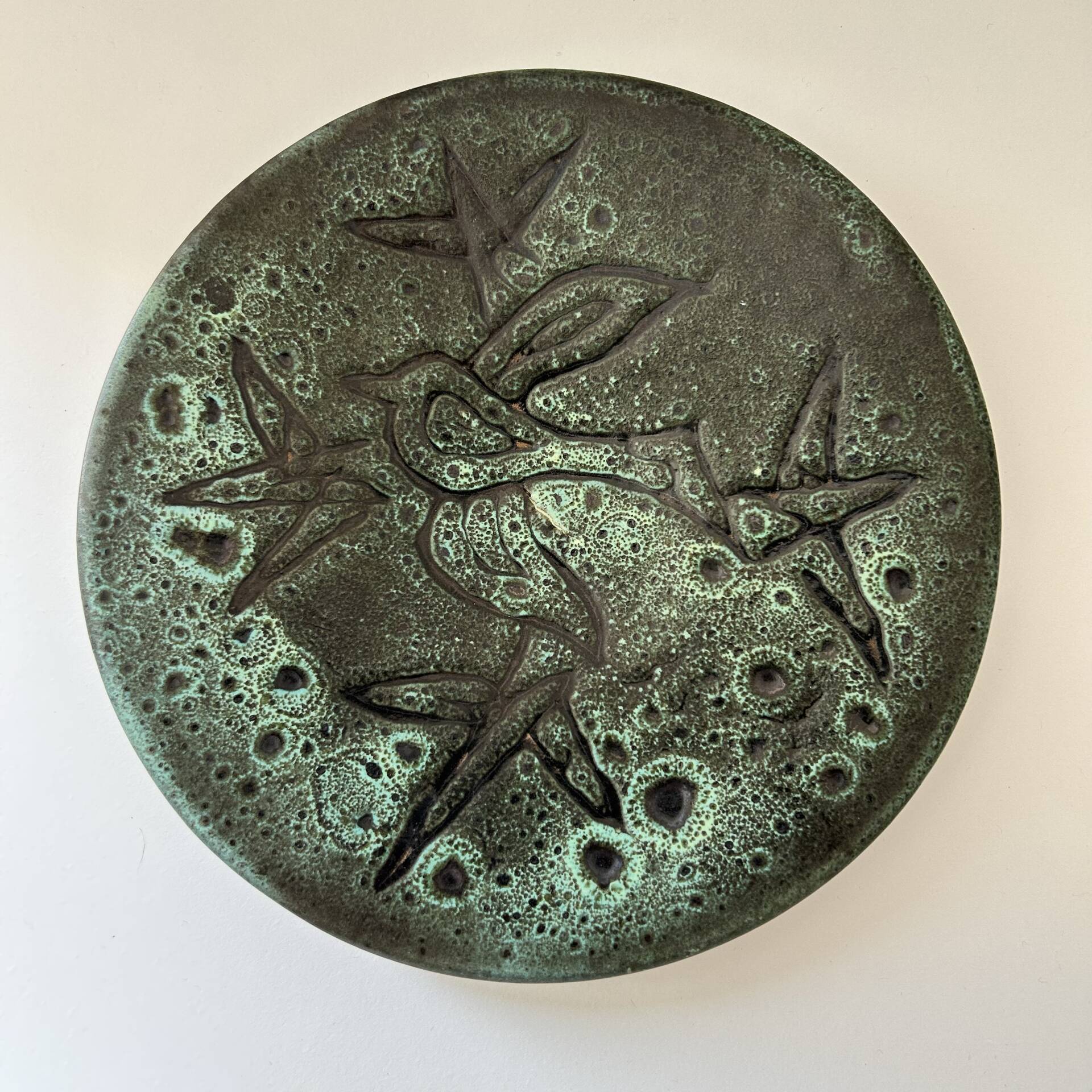 Flat mid-century décor bird