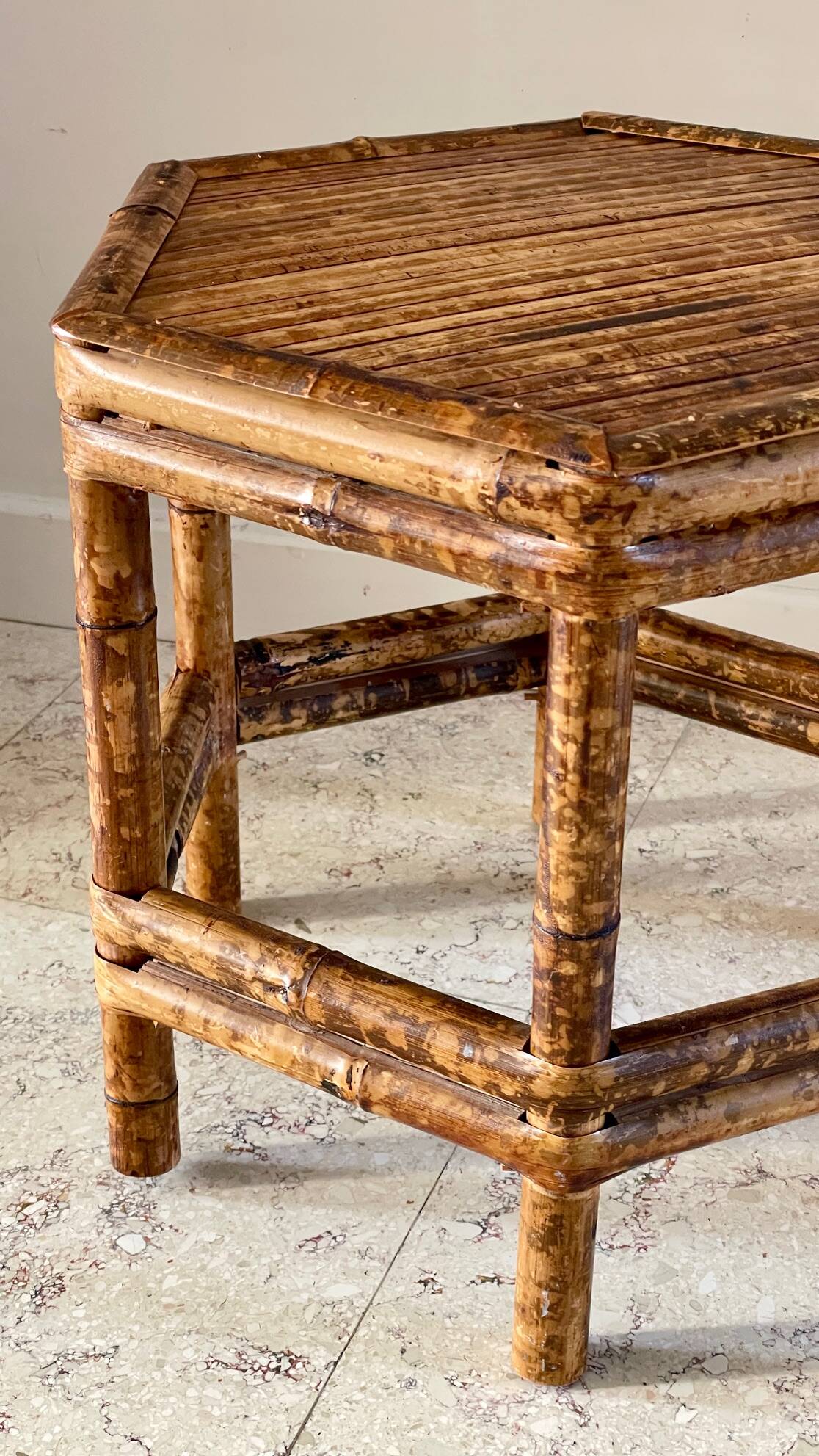 Table basse en bambou vintage