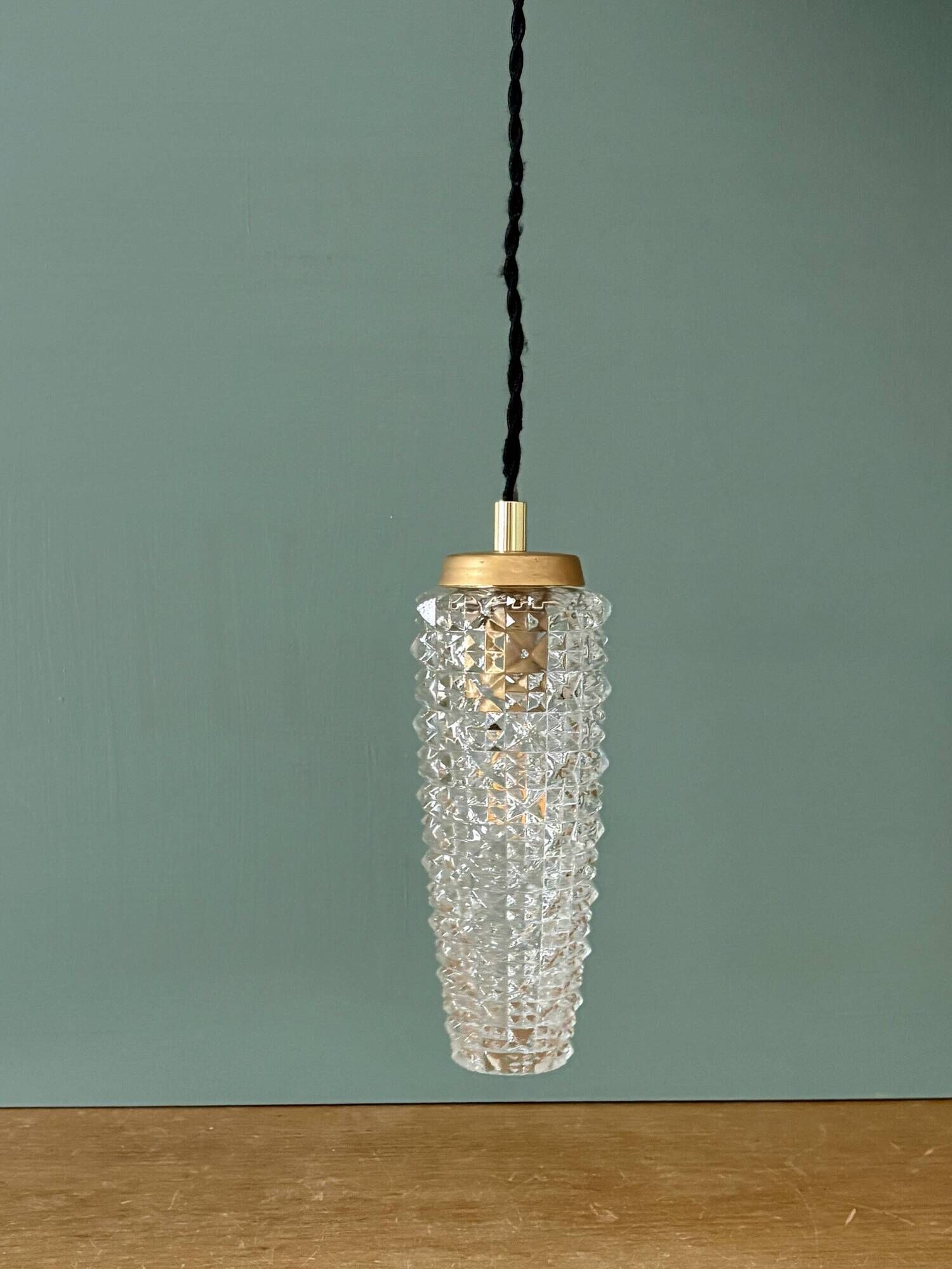 Vintage glass tulip suspension with diamond tip (SE10)