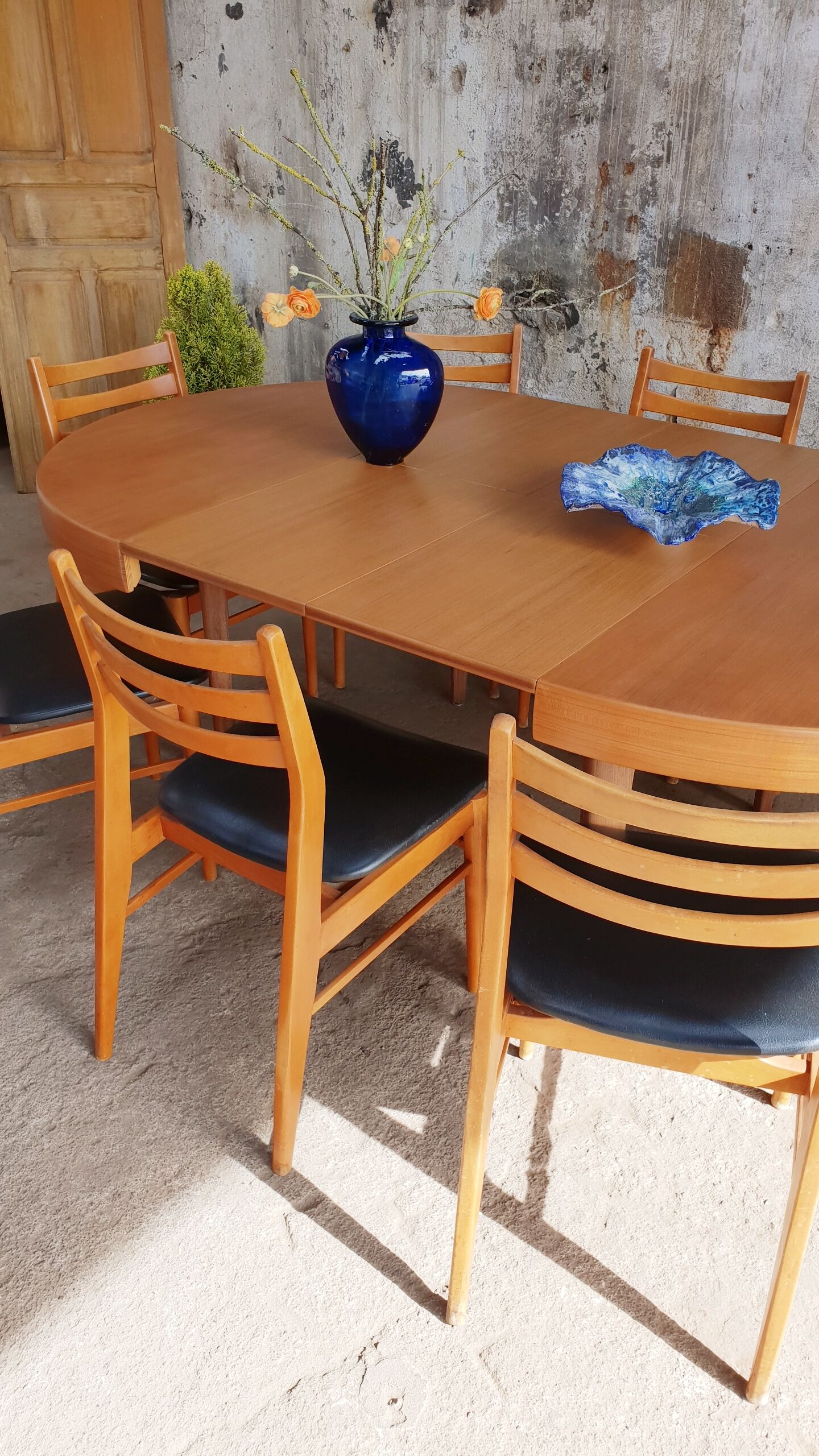 Table ronde scandinave extensible