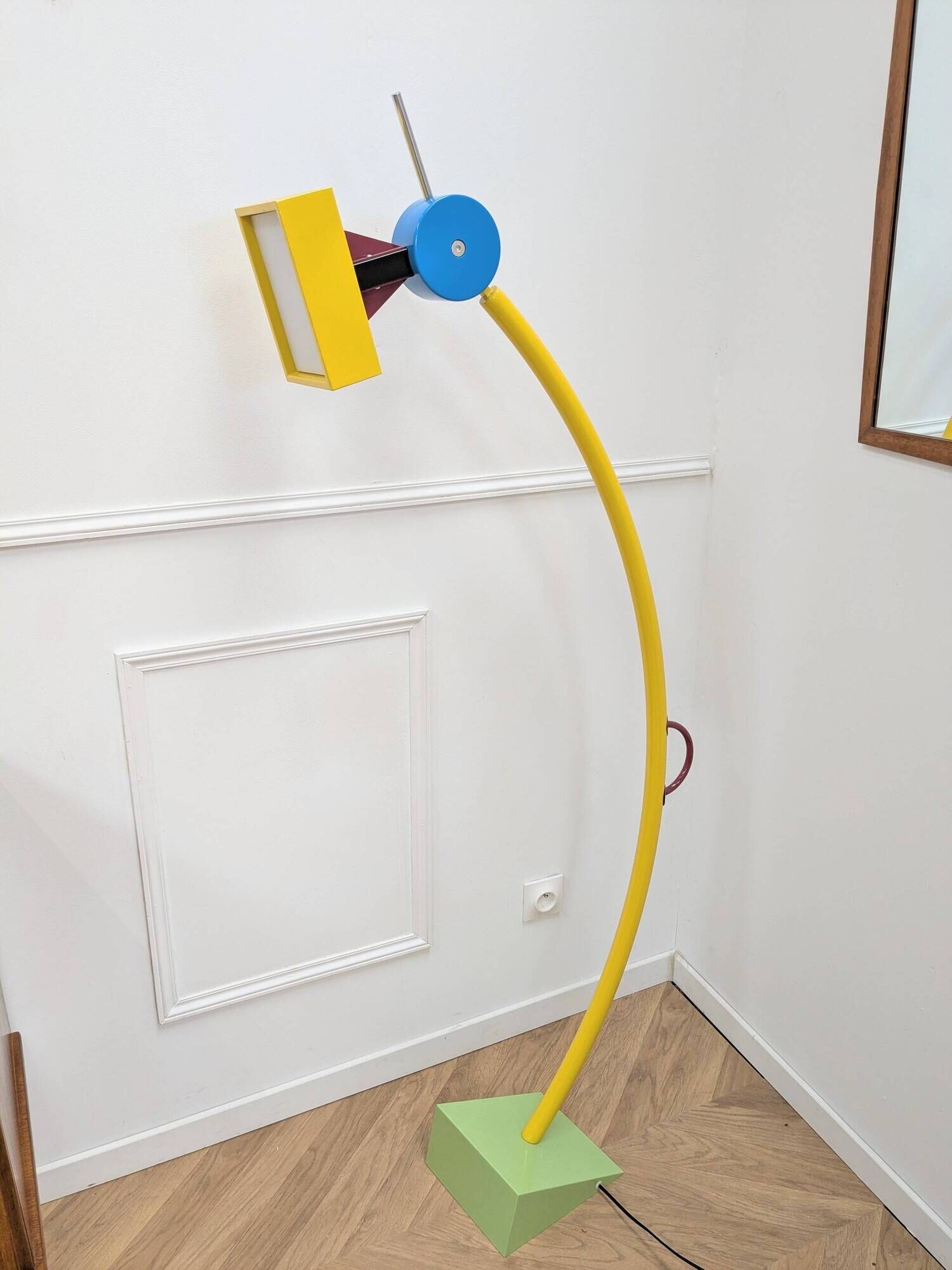 Memphis floor lamp