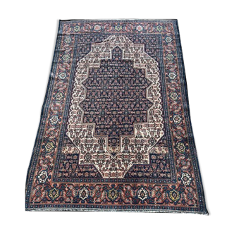 Tapis ancien de tribu persan Sennebafe