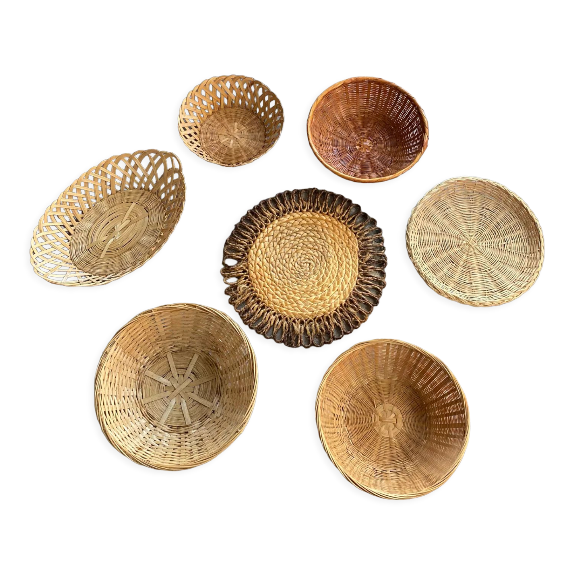 Wall composition of baskets