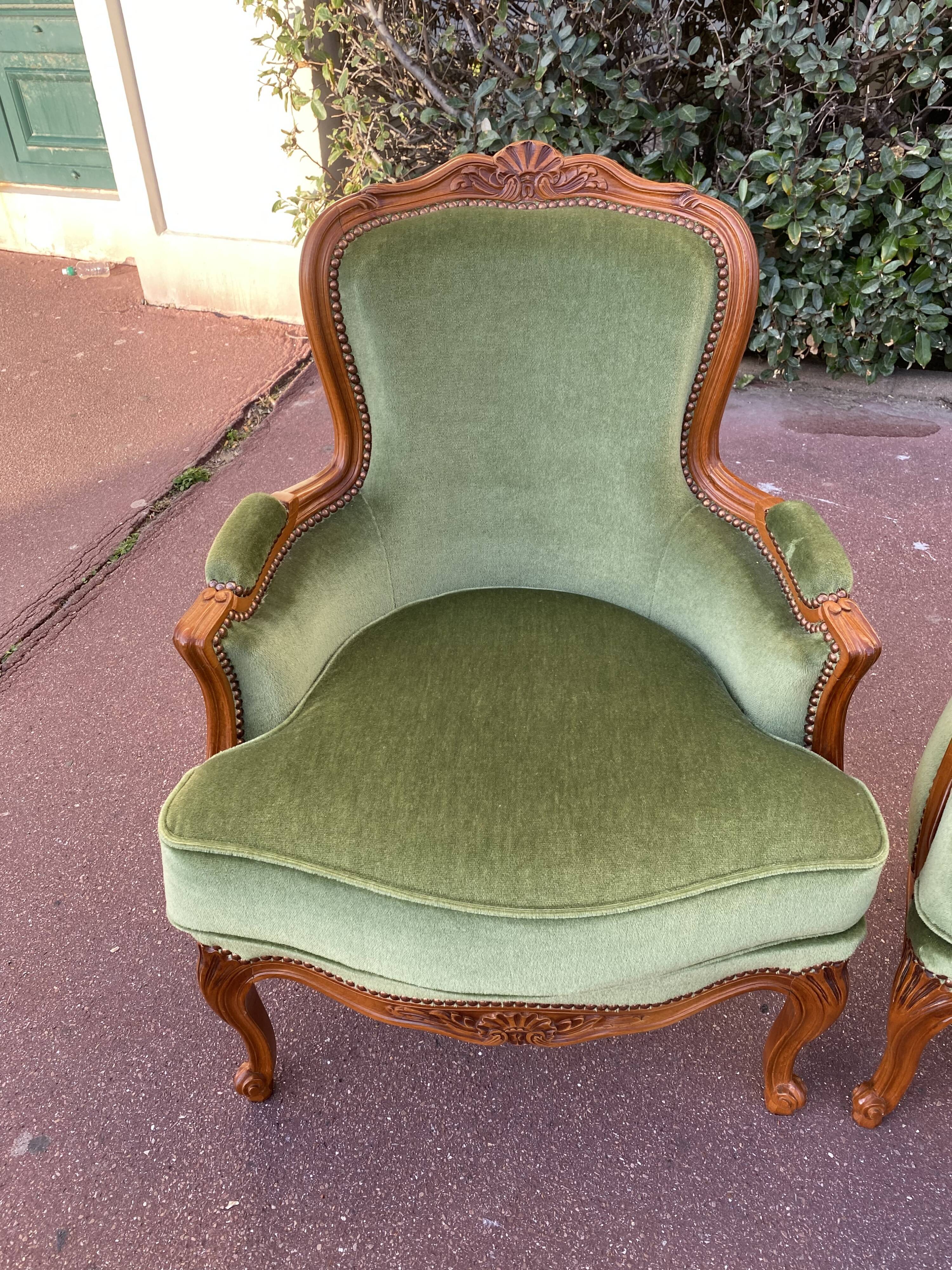 Paire de bergères fauteuils style Louis XV