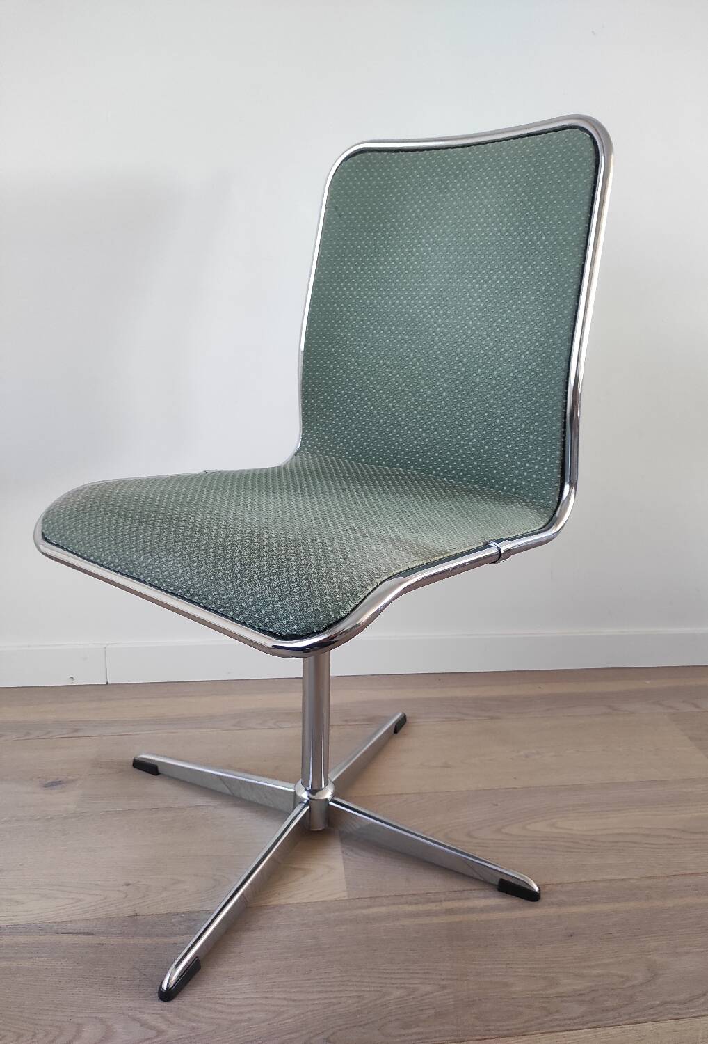Suite de 6 chaises pivotantes Roche Bobois, 70's
