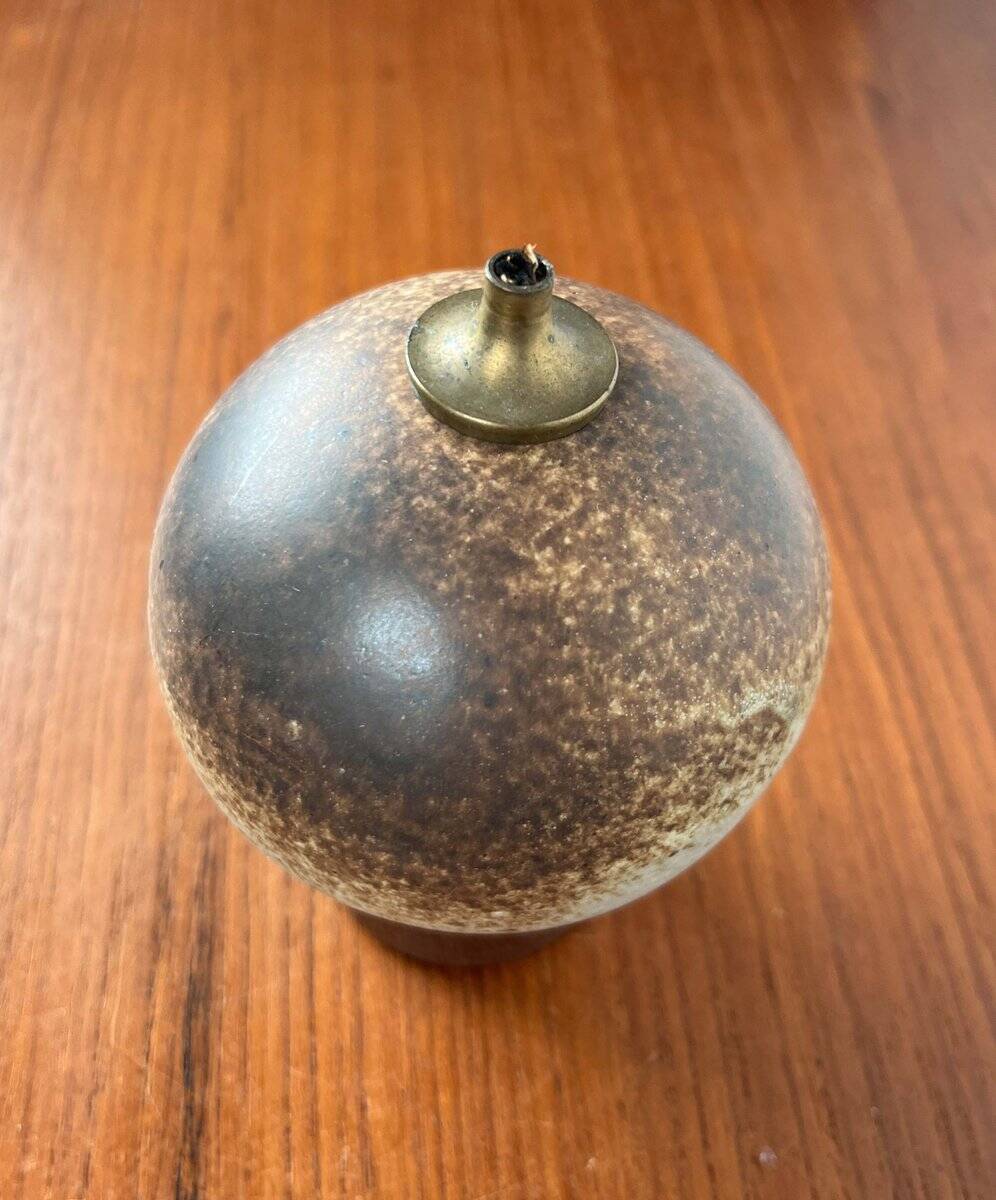 Mid-century modern ceramic oil lamp by Danish studio Aage Würtz, 1956.