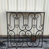 Console, cache radiateur en fer forgé et marbre, meuble d'appui