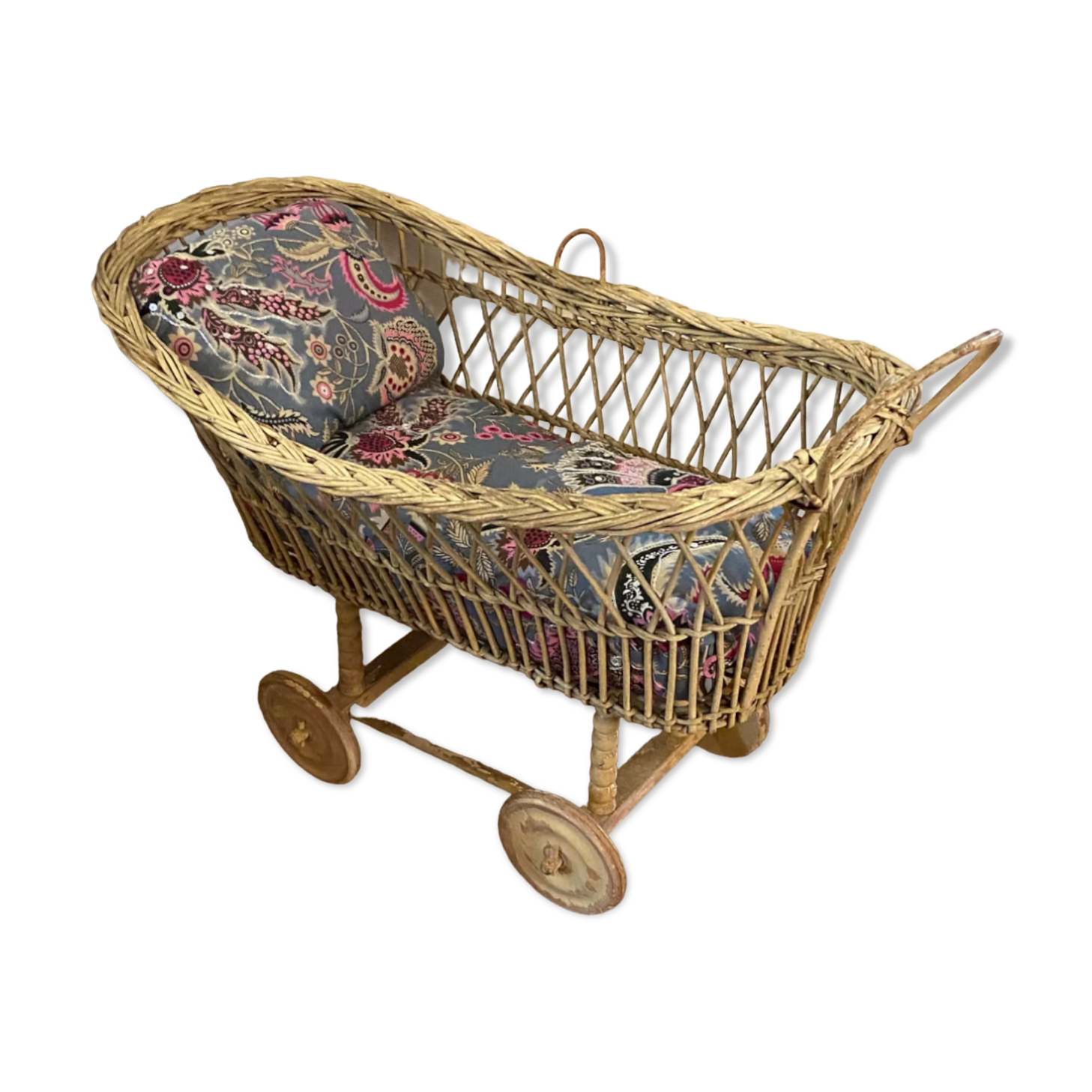 Christmas Pop-up 2022 -Vintage rattan doll stroller cradle