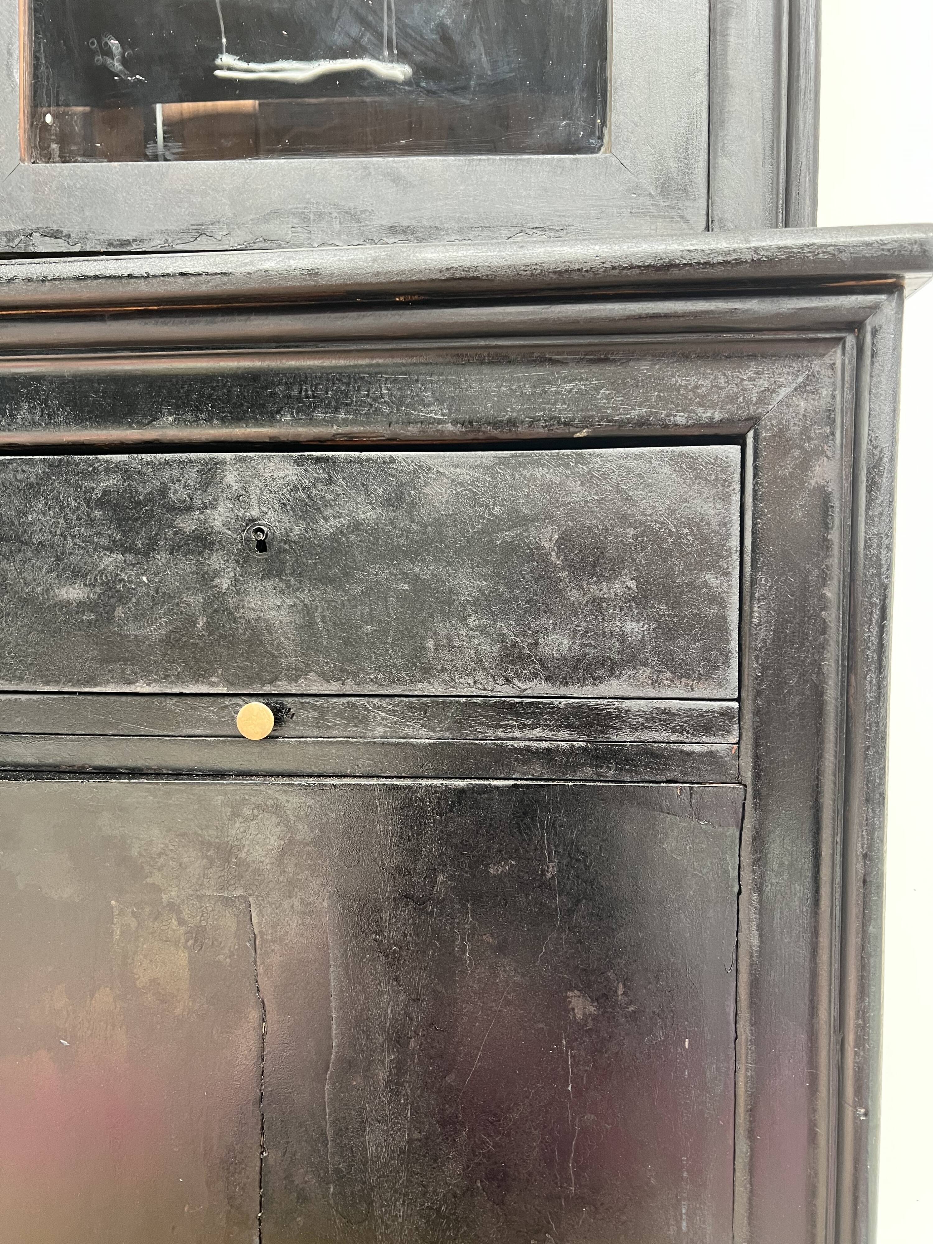 Sideboard - showcase 2 old body in blackened wood