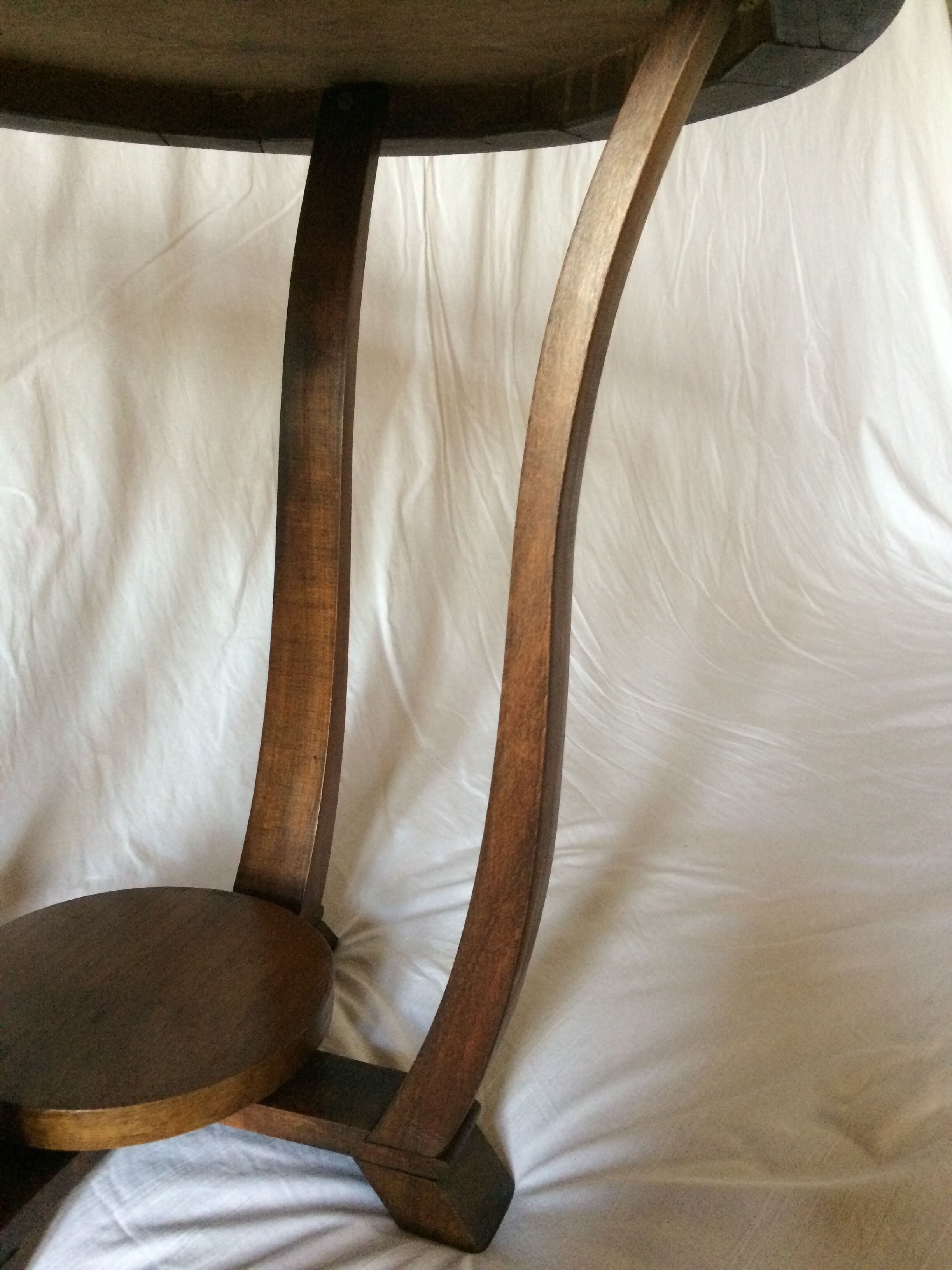 Art Deco middle/side table