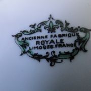 Theière or Porcelain coffee maker Former Royal factory Limoges model Eglantine