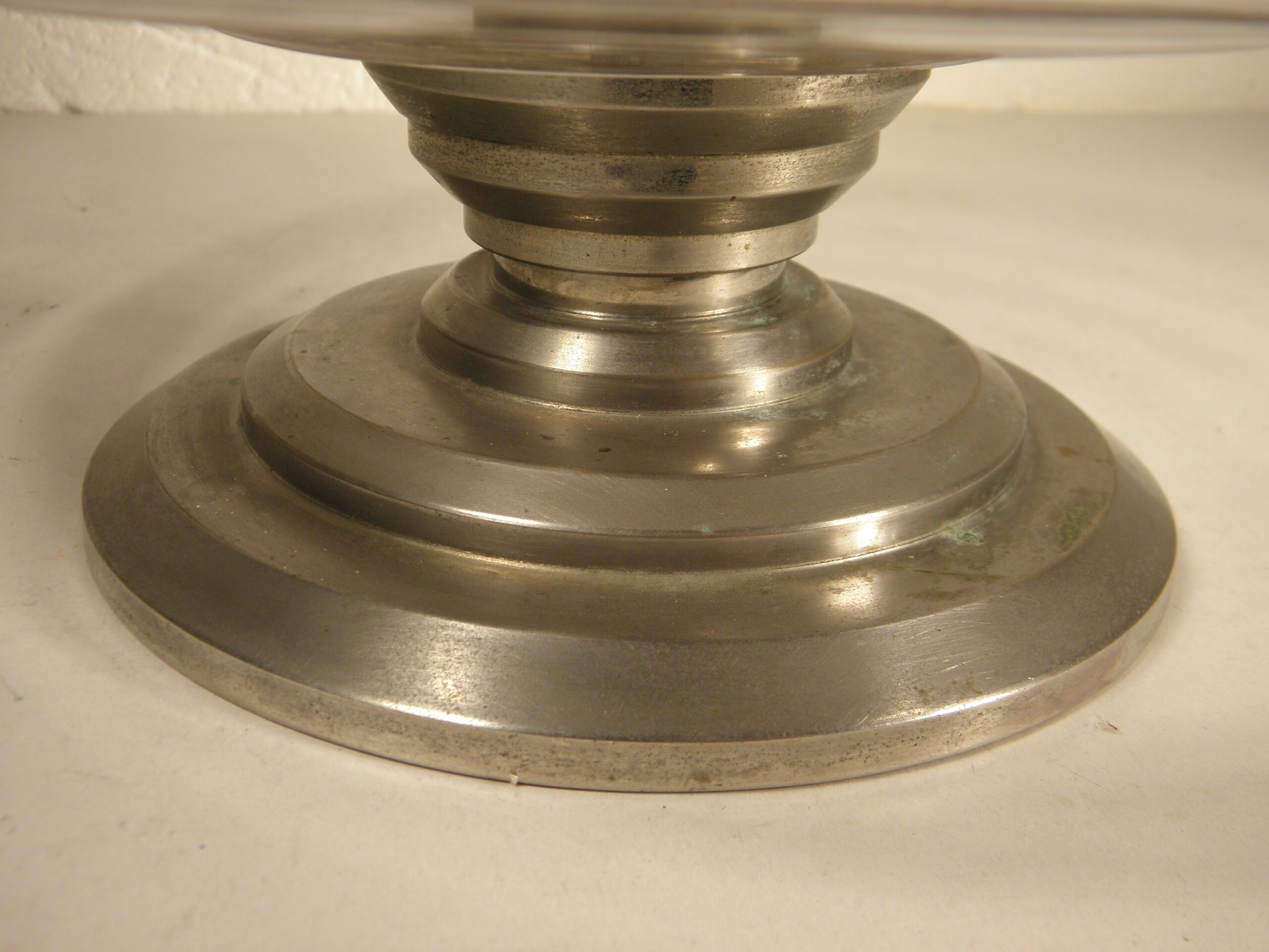 Art deco cup in glass and metal