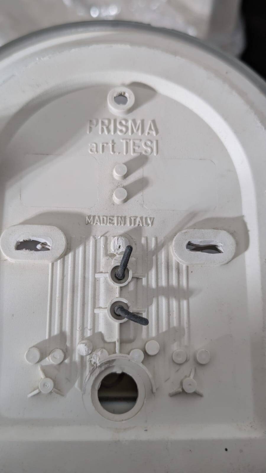 Iconic Italian Tesi Wall lamp by Roberto Fiorato for Prisma, 80s