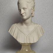 Vintage female bust Italy
