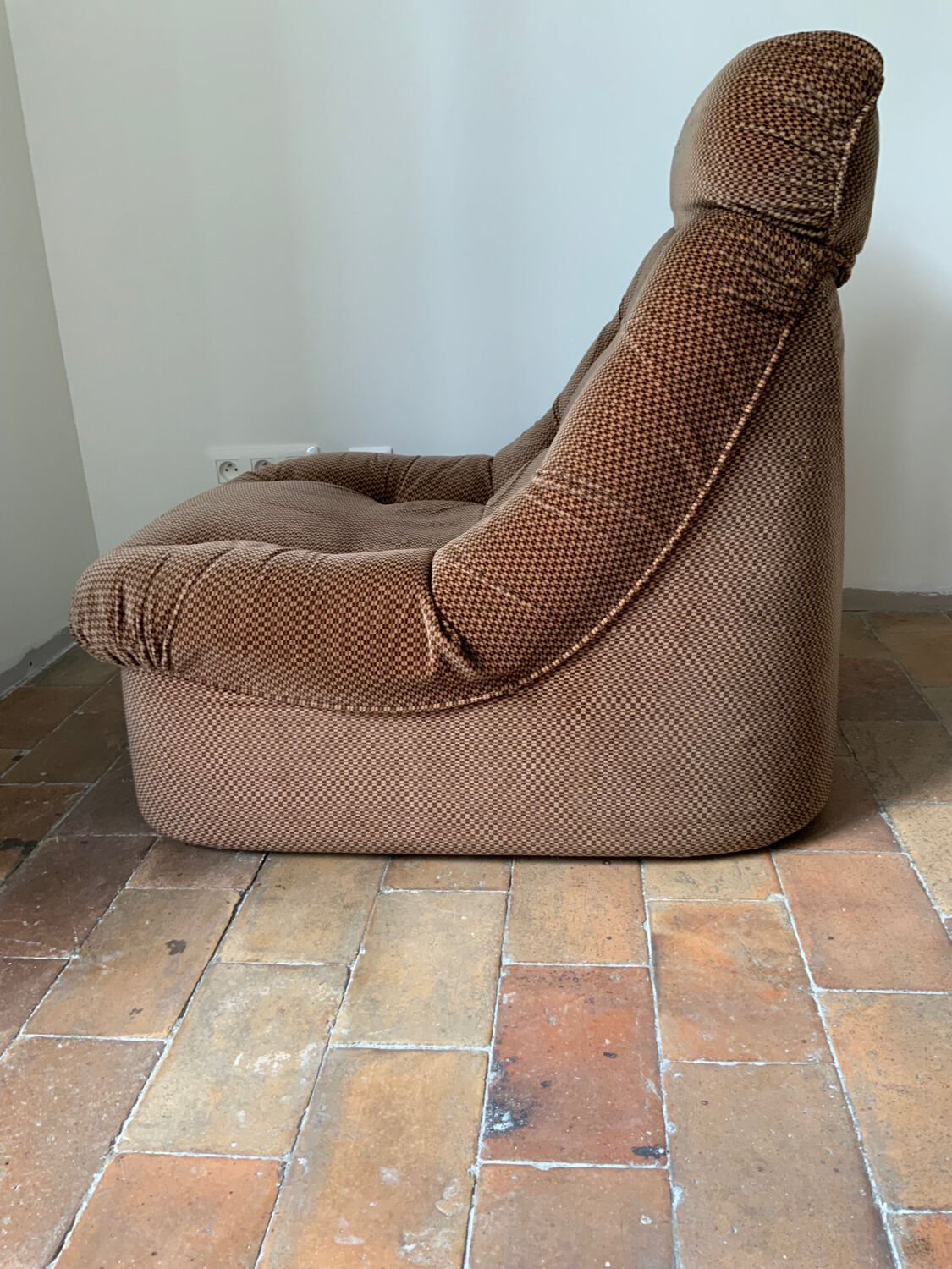 70' fireside chair and ottoman