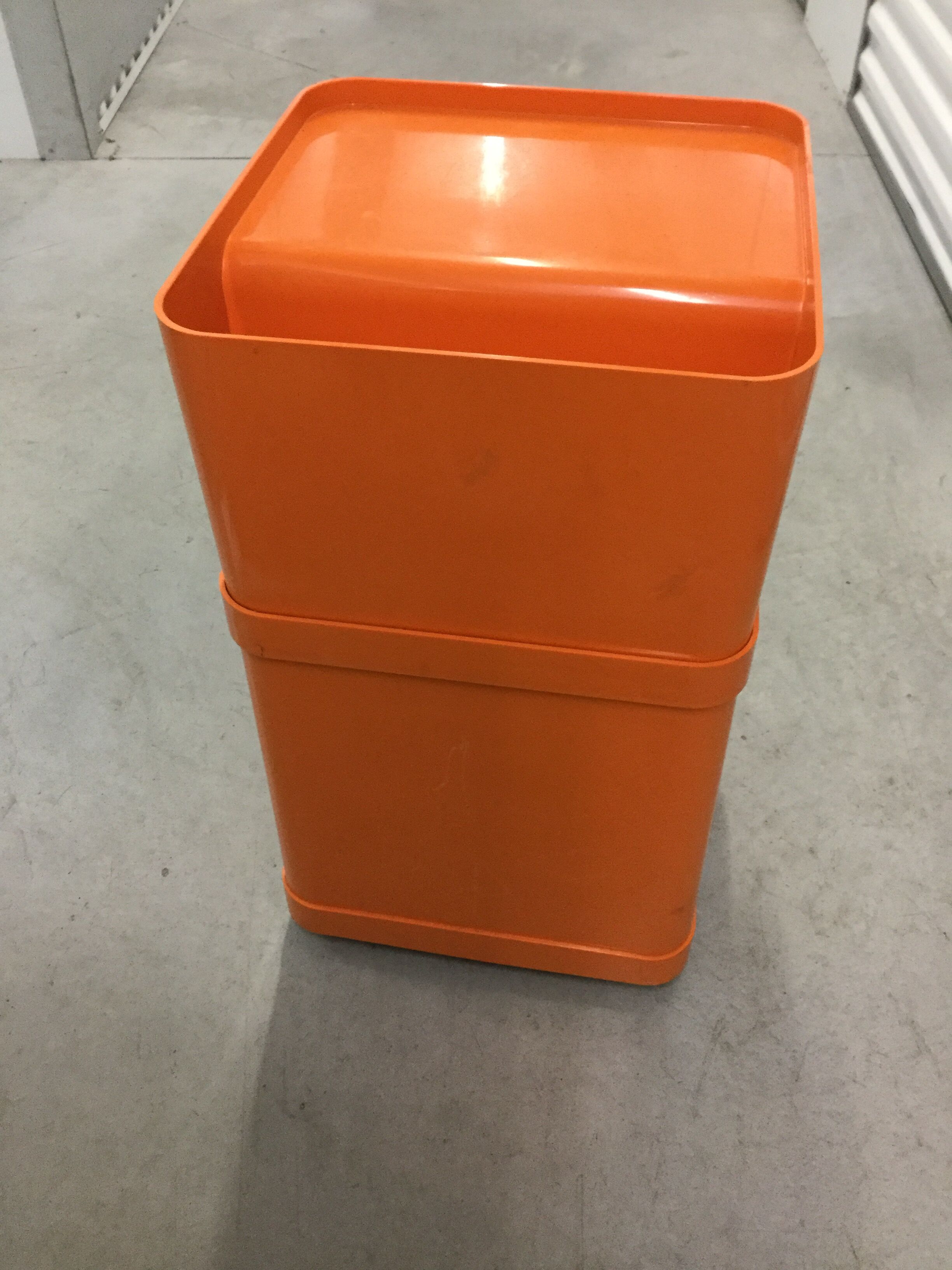 Serving table Marcello Siard